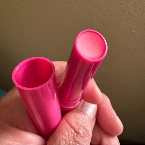 MAC Cosmetics SQUIRT PLUMPING GLOSS STICK in 13 AMPED Brand New Never Used. - Picture 9 of 13